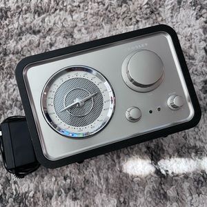 Crosley CR221 Vintage Radio Auxiliary